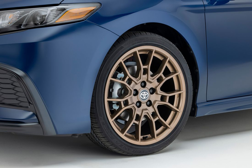 Xe Toyota Camry Đời mới nhất 2023 có thêm  phiên bản đặc biệt Nightshade tại thị trường nước Mỹ, khu Bắc Mỹ. chưa có thông tin về giá tại việt nam,