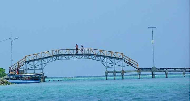 Jembatan Cinta Kepulauan Seribu