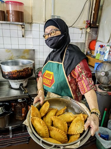 Curry_Puff_Heap_Seng_Leong_Coffee_Shop