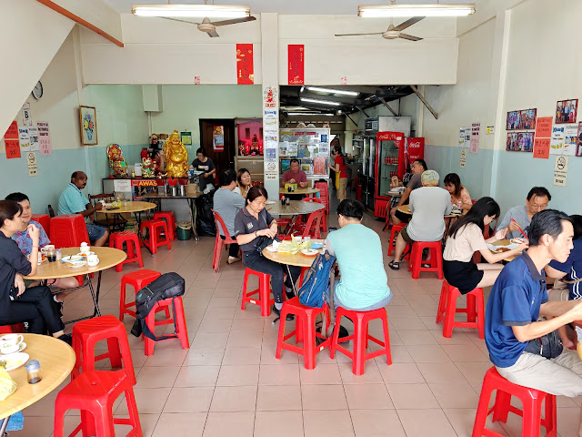 Han_Kee_Pok_Aik_Batu_Pahat_汉记面包西果店 · 百益咖啡店