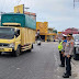 Kapolres Labuhanbatu Selatan Mengecek Langsung Personil Polres Labuhanbatu Selatan Yang Melaksanakan Kegiatan Strong Point Pos Padat Pagi.