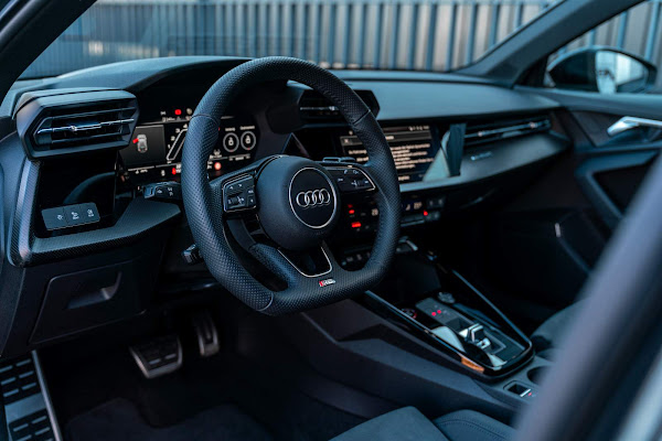 Audi RS3 2022 chega a 300 Km/h com preparação da ABT