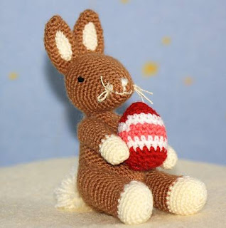 PATRON GRATIS CONEJO DE PASCUA AMIGURUMI 49948 🐰