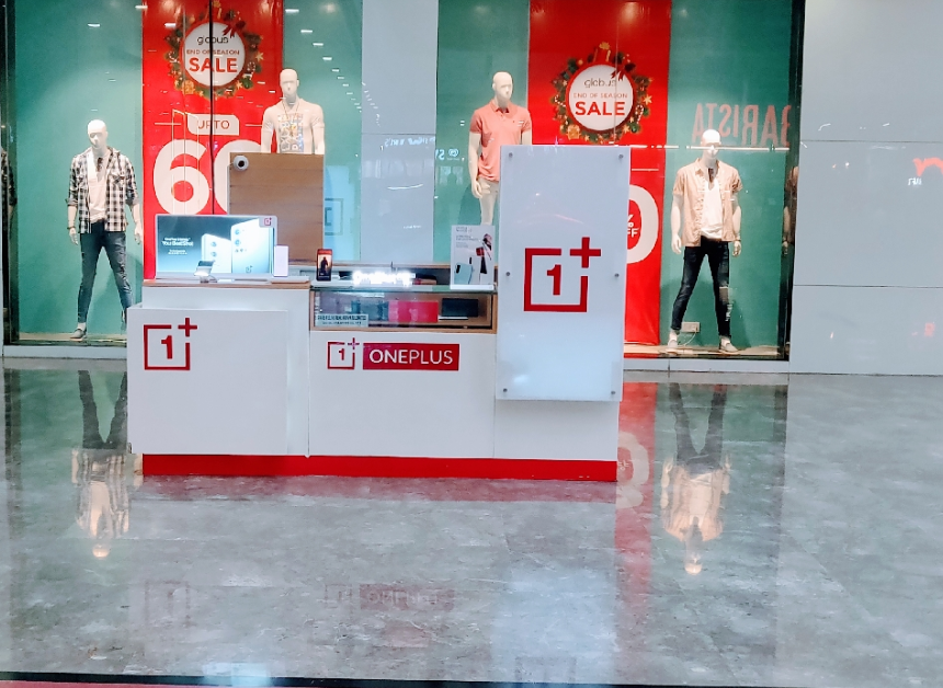 oneplus service center lucknow