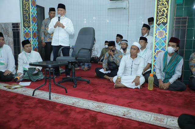 Hadiri Tausiah Awal Tahun Bersama UAS, Bupati Asahan Himbau Masyarakat Selalu Terapkan Prokes