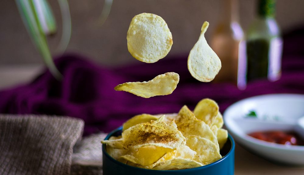 How to Make Crispy Sweet Potato Chips in an AirFryer