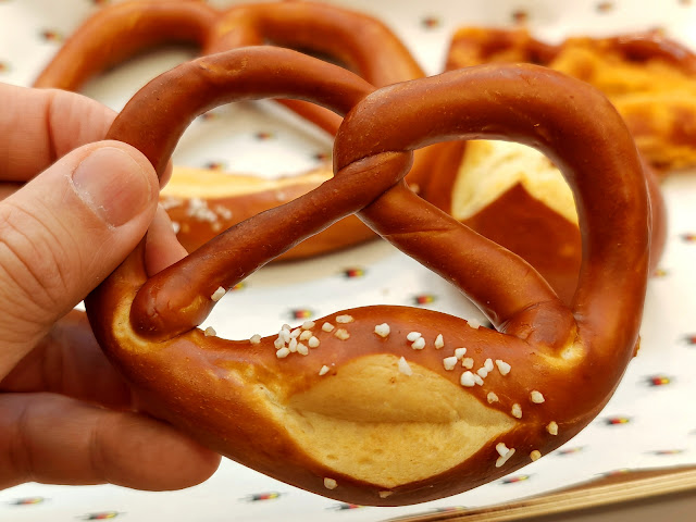 Park_Bäckerei_Pretzel_Bagel_German_Bakery_Singapore