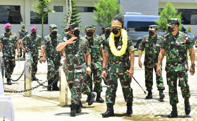 Kunjungan Kerja Pangkogabwilhan III di Koarmada III 