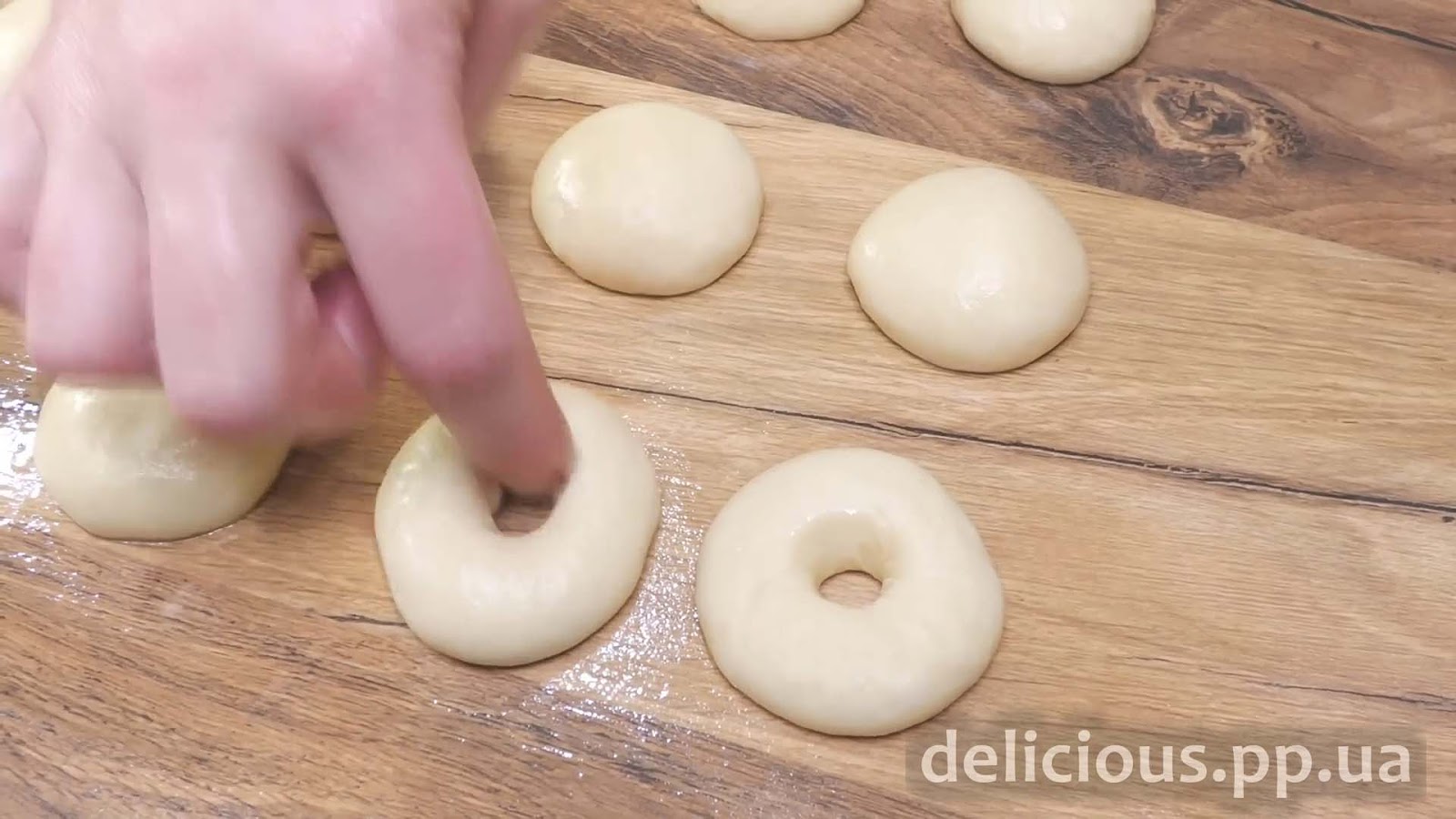 Фото приготовления рецепта: «Как приготовить Пончики» - шаг №6