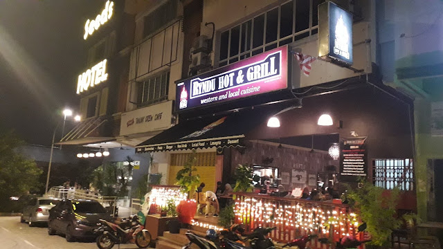 Bahagian Hadapan Kedai Ryndu Hot & Grill @ Wangsa Maju
