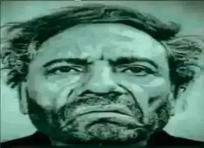 ملامح وجه عادل إمام وهو مكتئب ويائس وحزين من فيلم زهايمر