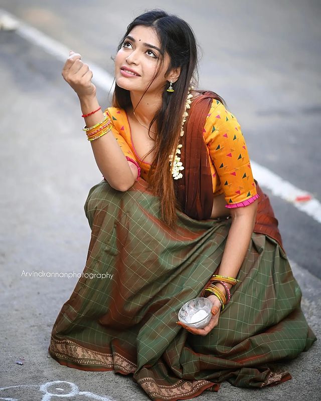 Dharsha Gupta stunning in half saree