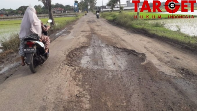 Hati Hati..!! Jalan Penghubung Kabupaten Desa Gawan Poros Jalan Desa Gentanbanaran Rusak Parah