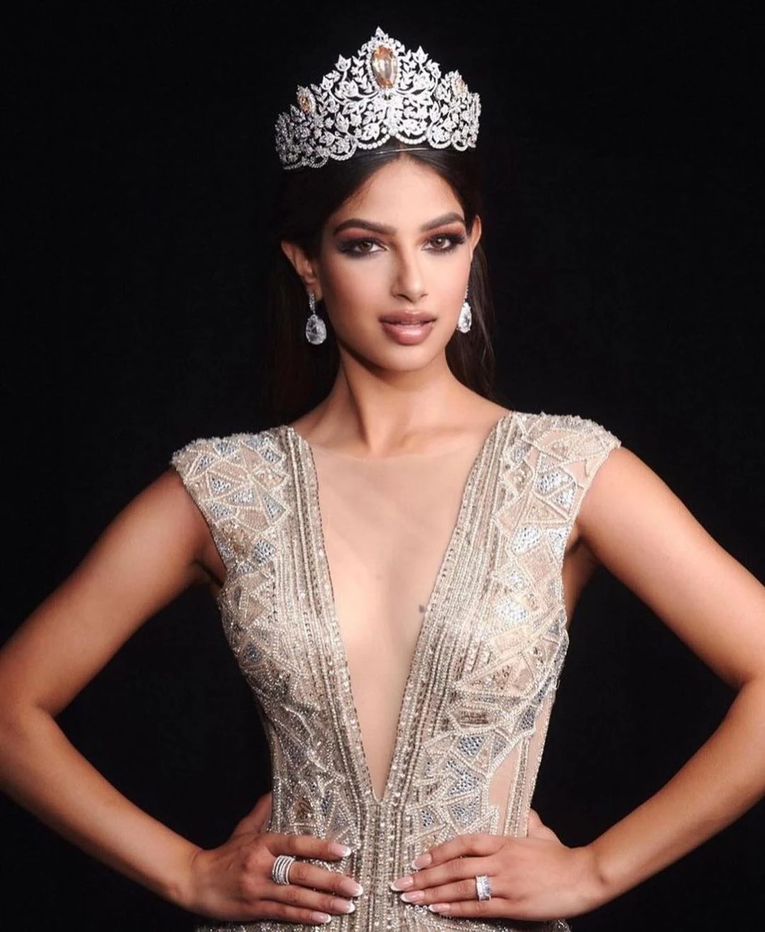 Top 40 pictures of Harnaaz Kour Sandhu 2021 Miss Universe