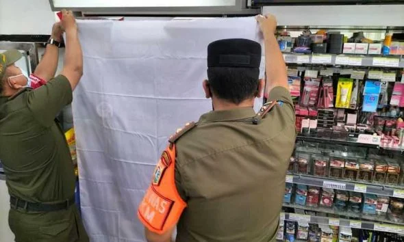 Larangan Anies Baswedan untuk Pajang Rokok Bukti Negara Hadir Lindungi Warganya