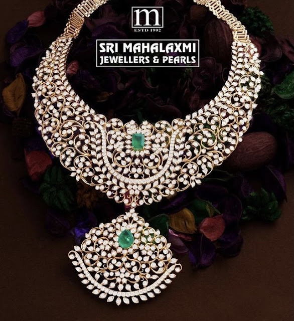 Closed Setting Diamond Set by Mahalaxmi Jewellers