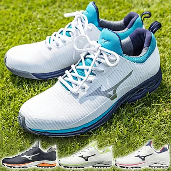 Giày Mizuno đánh golf thiết kế phù hợp với việc đi bộ đường dài khi di chuyển