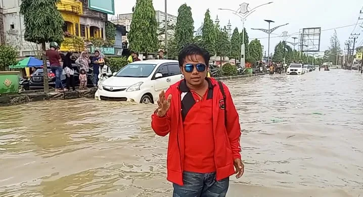 Respon Persoalan Banjir, Ketua LSM GRAM Muhammad Azhar : Gubernur dan Bupati Jangan Beretorika di Medsos, Segera Cari Solusi!