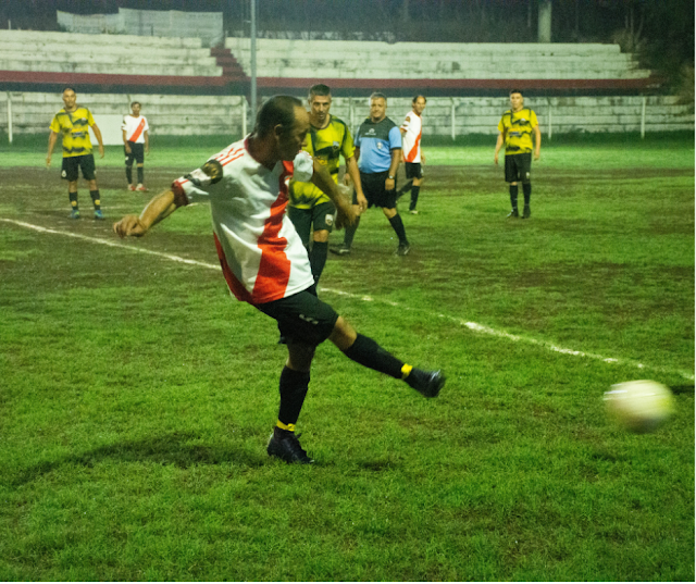 River sacó ventaja en Las Murallas