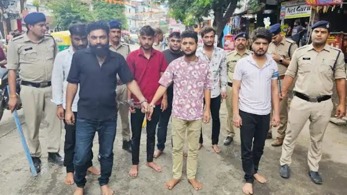 एमपी पुलिस ने गुंडों का निकाला जुलूस : BBA छात्रा से बैड टच और दोस्त को पीटा, ब्लैक स्कॉर्पियो वाले मनचलों की करतूत...