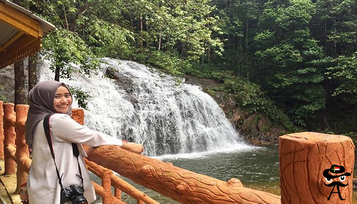 Hunting for photos at Resun Waterfall recreation