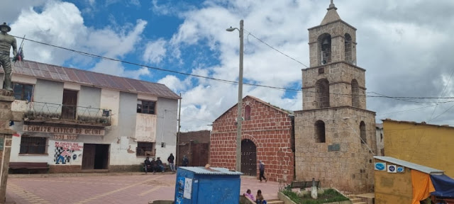 Fotos: die Hauptorte der Pfarrei Ravelo & Ocuri Bolivien