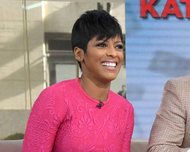 Tamron Hall is a gorgeous black woman, being the third among the hottest female news anchors in the world.