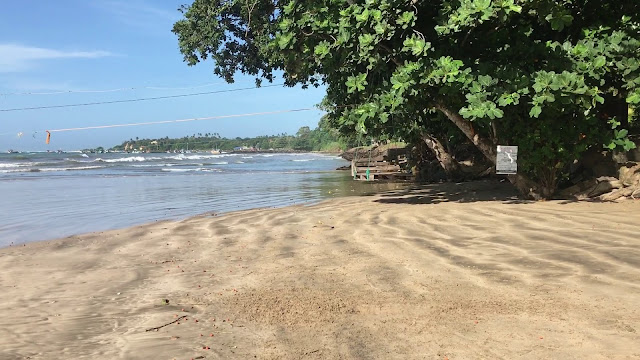 secret beach mirissa