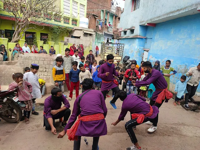 नुक्कड़ नाटक बता रहे हैं स्वच्छता का महत्त्व