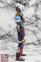 S.H. Figuarts Ultraman Geed Galaxy Rising 05