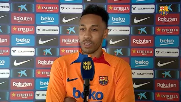 Oficial: El FC Barcelona ficha a Aubameyang