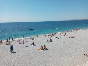 Promenade des Anglais public Beach.