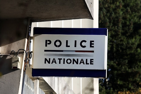 Essonne : un sexagénaire surprend des cambrioleurs et reçoit 12 coups de couteau « Aucune interpellation ! »