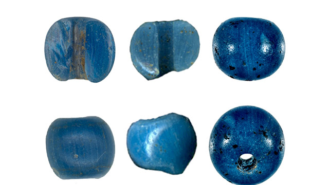 Некоторые венецианские бусины размером с чернику были найдены в Пуньик-Пойнте на Аляске, известном археологическом месте, находящемся на древнем торговом пути.