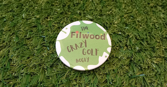 A Filwood Fantastic Crazy Golf badge