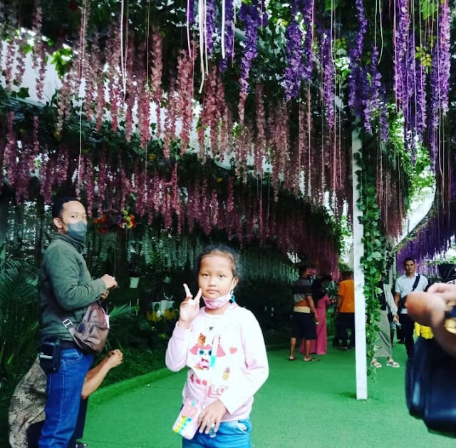 FLORA WISATA Santerra De Laponte Harga Tiket Masuk