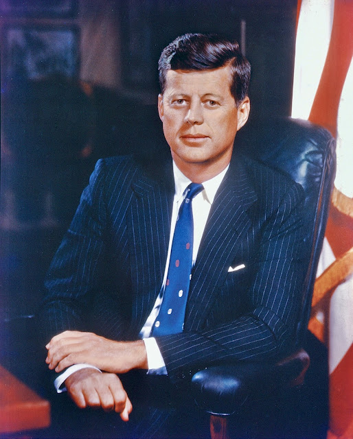 John F. Kennedy via Erena Velazquez | 25 décembre 2021 N’oubliez jamais que nous sommes les créateurs de notre propre destinée. J’envoie mon Amour à Tout le monde.  Soyez humble et fort  AVvXsEh-m9pFKvZdqN3OHgJaFslzT7x6P0u6YwSUrxqdMKytyfHLHr7ezwOIFGye0j0cEEp19EzND4jsUJXvFJLkqiMQViHlvMYnVlaqufiHPvVM5AbftNJxKB7EIDL4of_3yLQASmRsYUOpsIGk1bn5xv_lTogWyO_VQ6LzeeZm0BMsE6ufytPA0T2wEQ=w514-h640