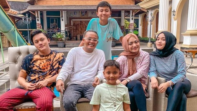 'Jangan Berebut Bagi Adil Rata'! Sadar Punya Istri Baru, Sule Sudah Bagi Warisan untuk 4 Anak Lina! Gimana Nasib Anak Nathalie Holscher Kelak?