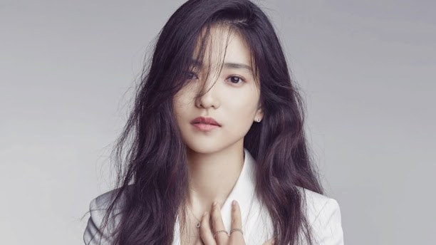 Biodata Kim Tae Ri , Pelakon Twenty Five , Twenty One