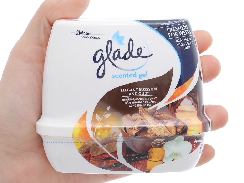 Sáp thơm Glade trầm hương sâu lắng 180g