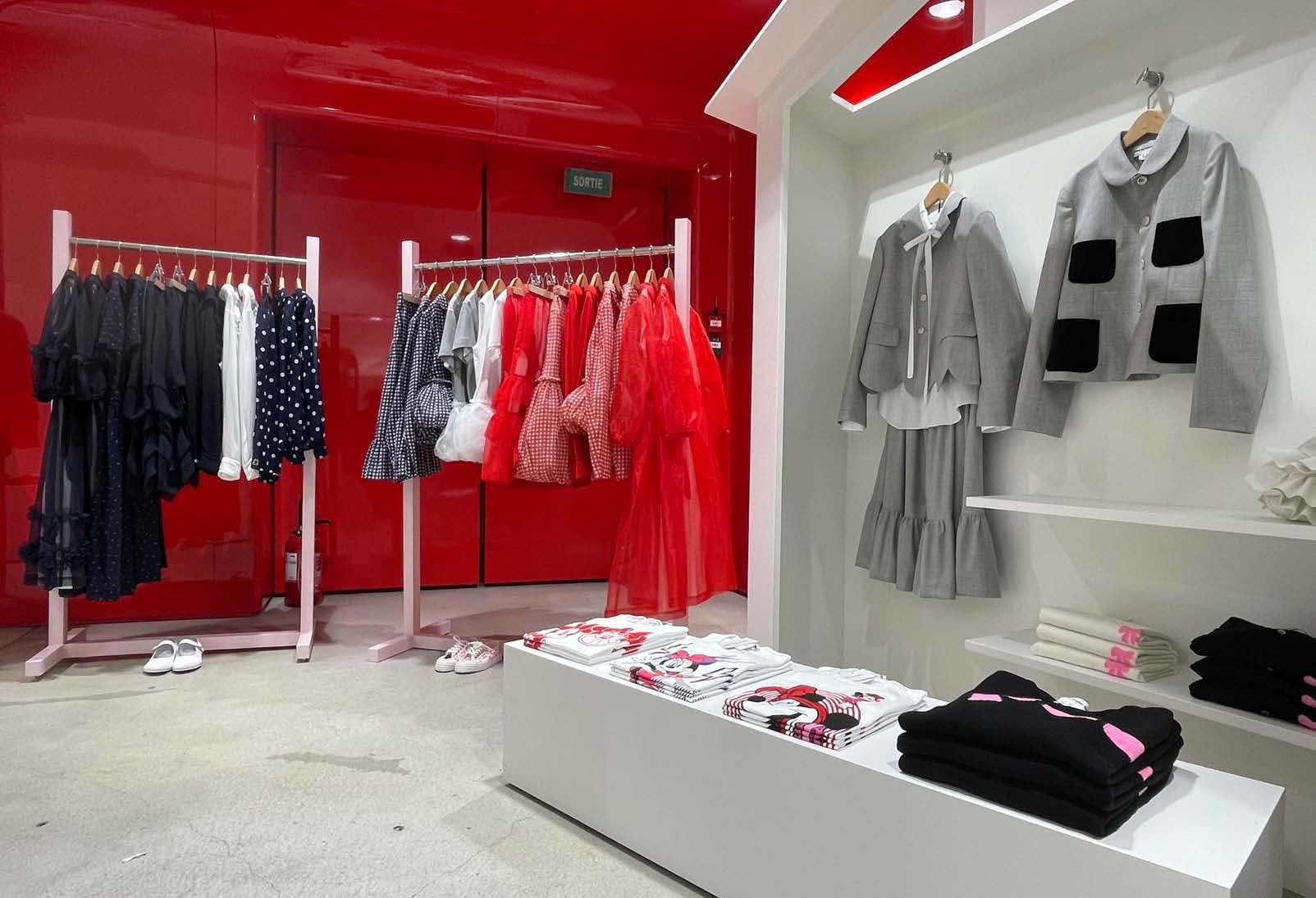 COMME des GARÇONS PARIS S/S 2022 INTERIOR