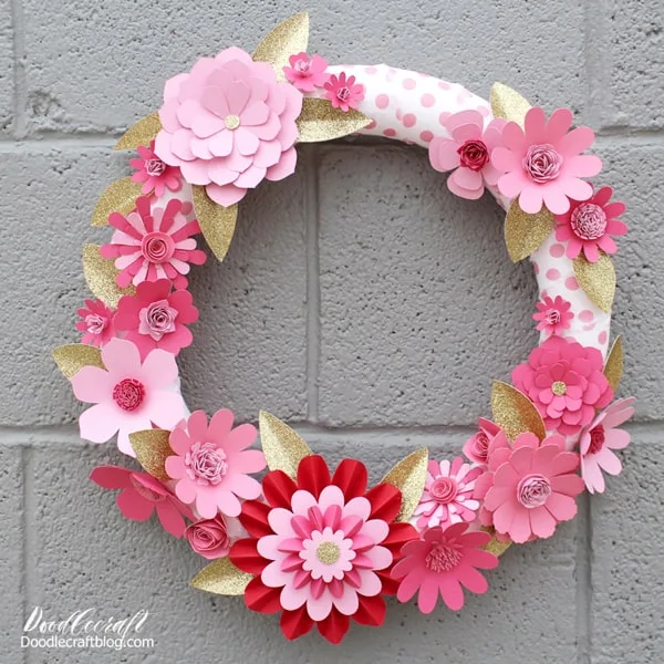 Cricut DIY projects are the Best! Make a wreath with stunning 3D paper flowers cut with the Cricut Maker