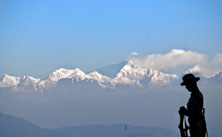 batasia loop darjeeling