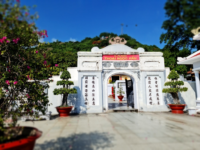 Thoai Ngoc Hau Mausoleum in An Giang, 880000 Mekong Delta, Vietnam ⭐ Places to visit | Things to do ⏰ trip, address, tour, map, photos,☎️ phone, reviews.