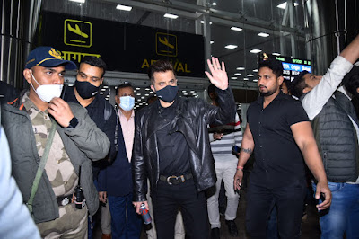 Salman, Shilpa Shetty and Anil Kapoor arrive in Jaipur to attend the wedding of Praful Patel's son