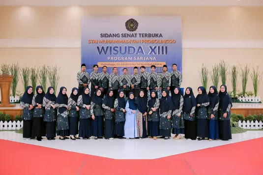 WISUDA Ke 13