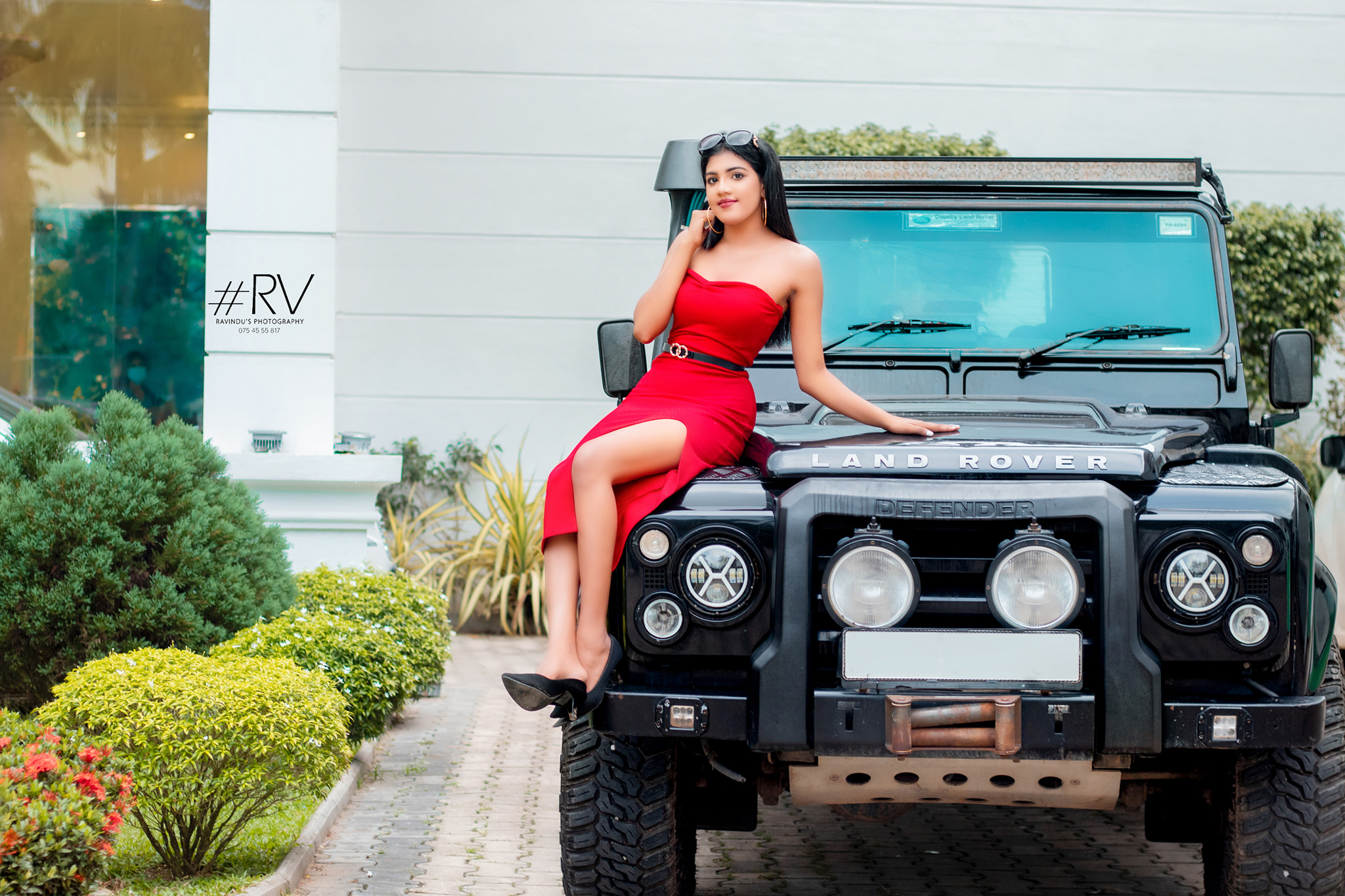 hot models Defender lovers #RV photography
