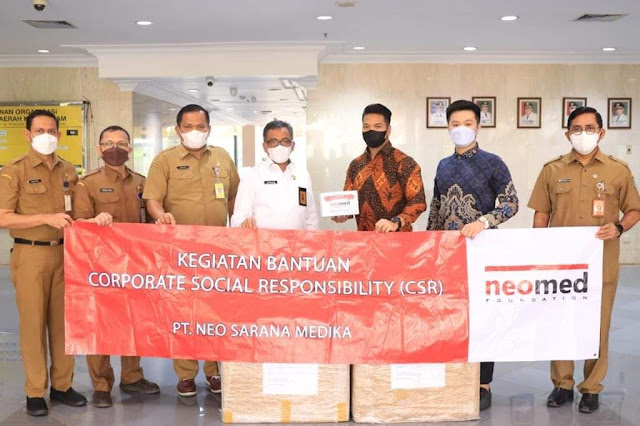 PT Neo Sarana Medika Memberikan Bantuan Dua Ribu Antigen kepada Pemko Batam