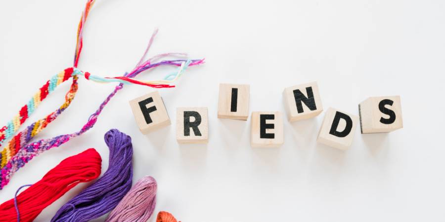 Short friendship quotes and messages to greet your friends
