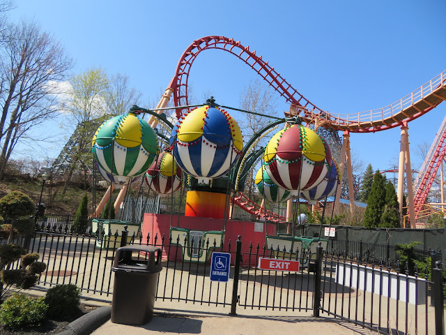 Balloon Race Ride Six Flags New England Amusement Park